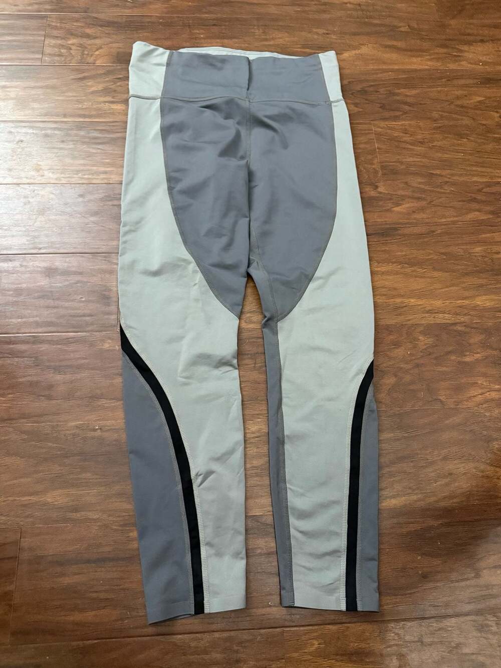 Athleta Spar Colorblock 7/8 Leggings Gray Green Size M